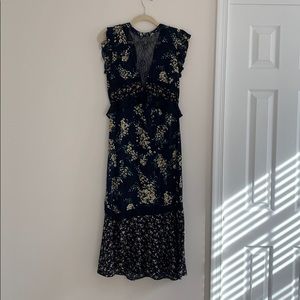 Sugar Lips Floral/Lace Dress